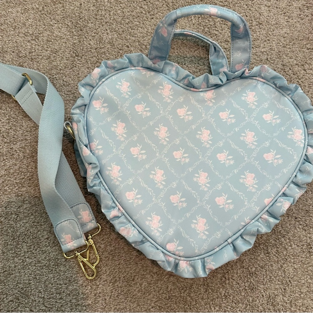 Stoney Clover Lane Earl Grey Heart Tote NWOT - Picture 2 of 2